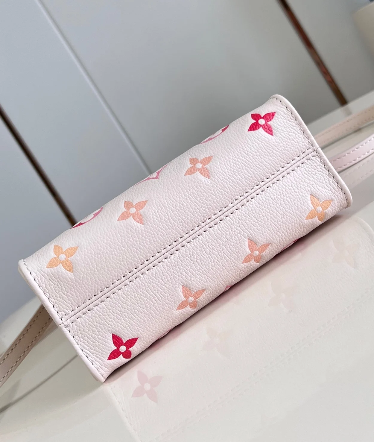 루이비통 온더고 BB M47115