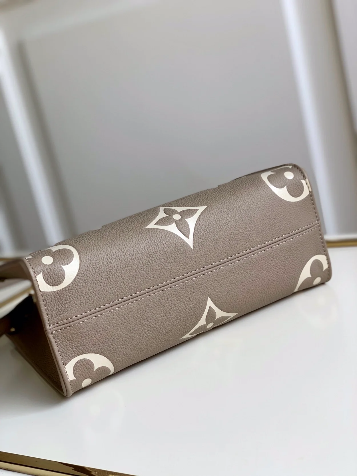 루이비통 온더고 PM M45779