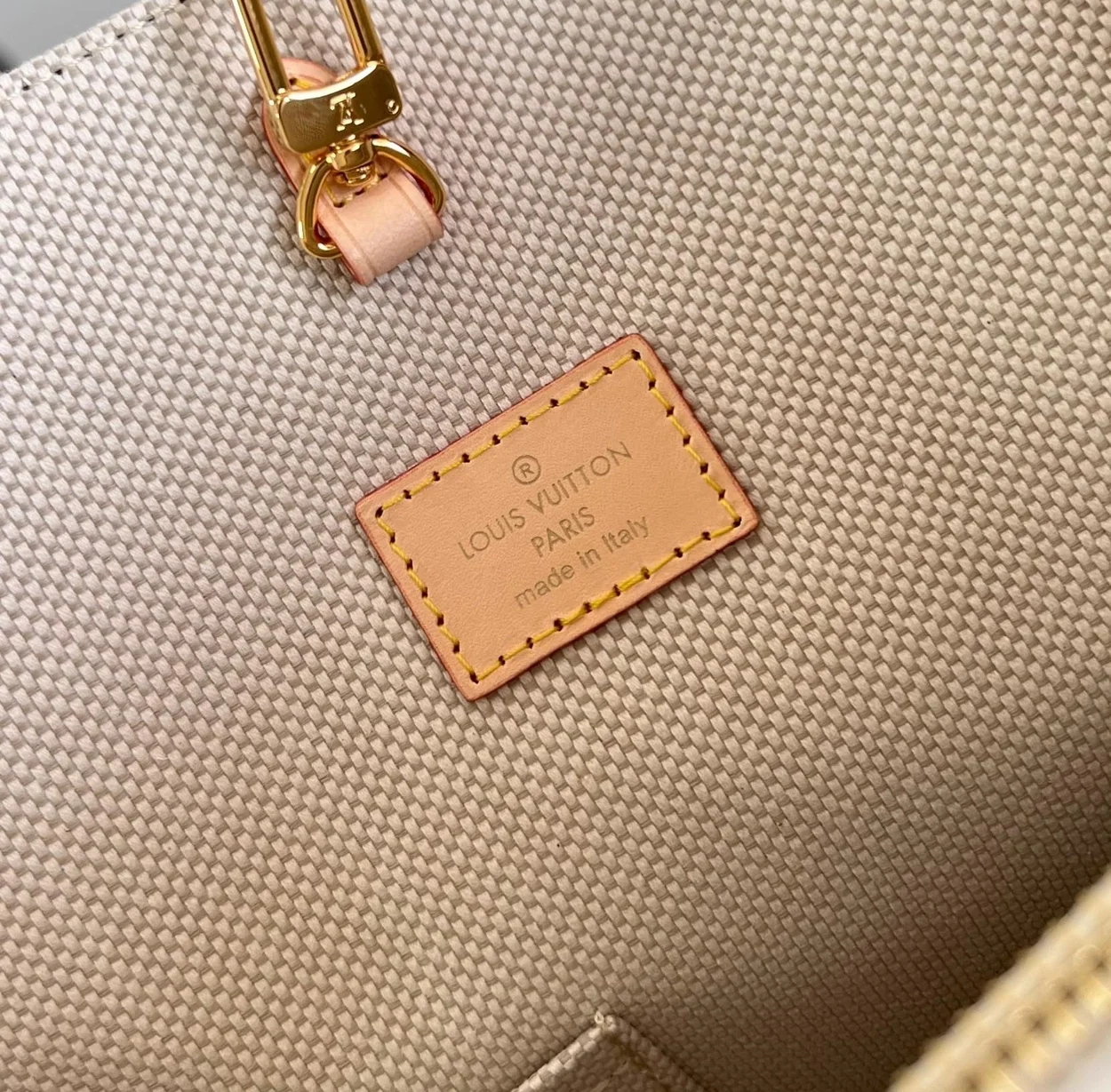 루이비통 온더고 보야주 M47147