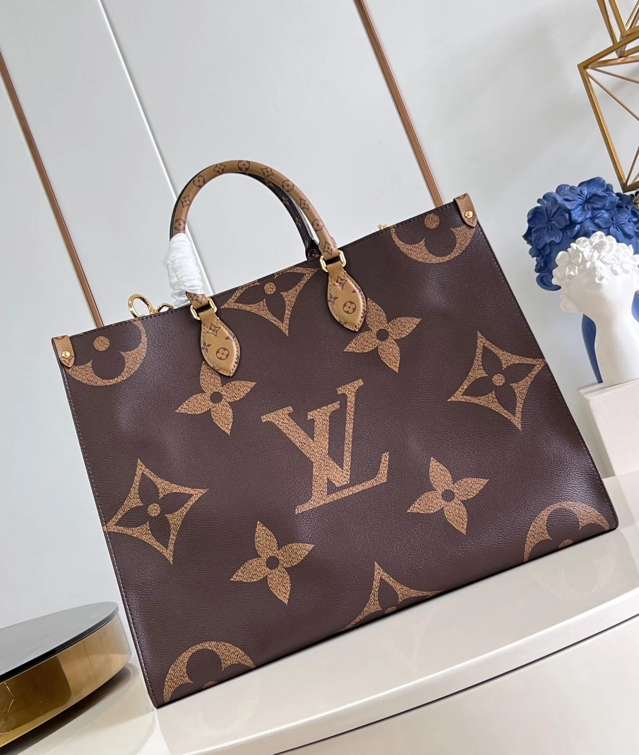 루이비통 온더고 보야주 M46823