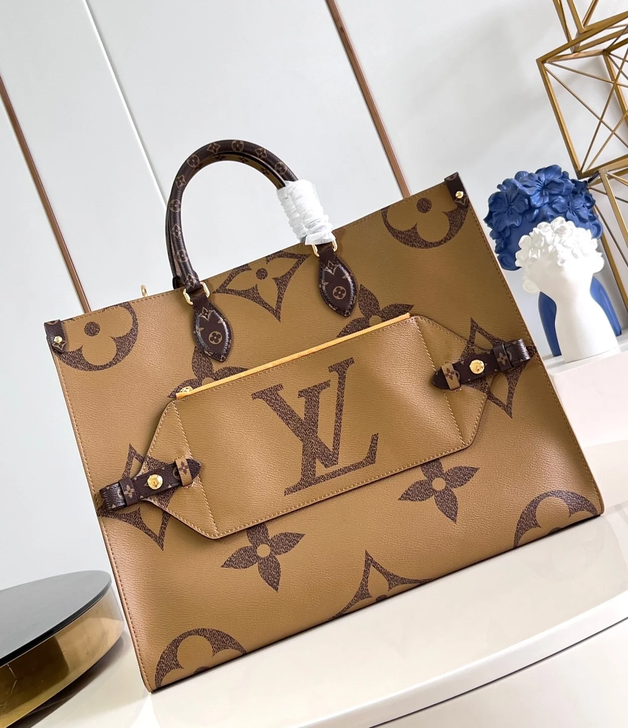 루이비통 온더고 보야주 M46823