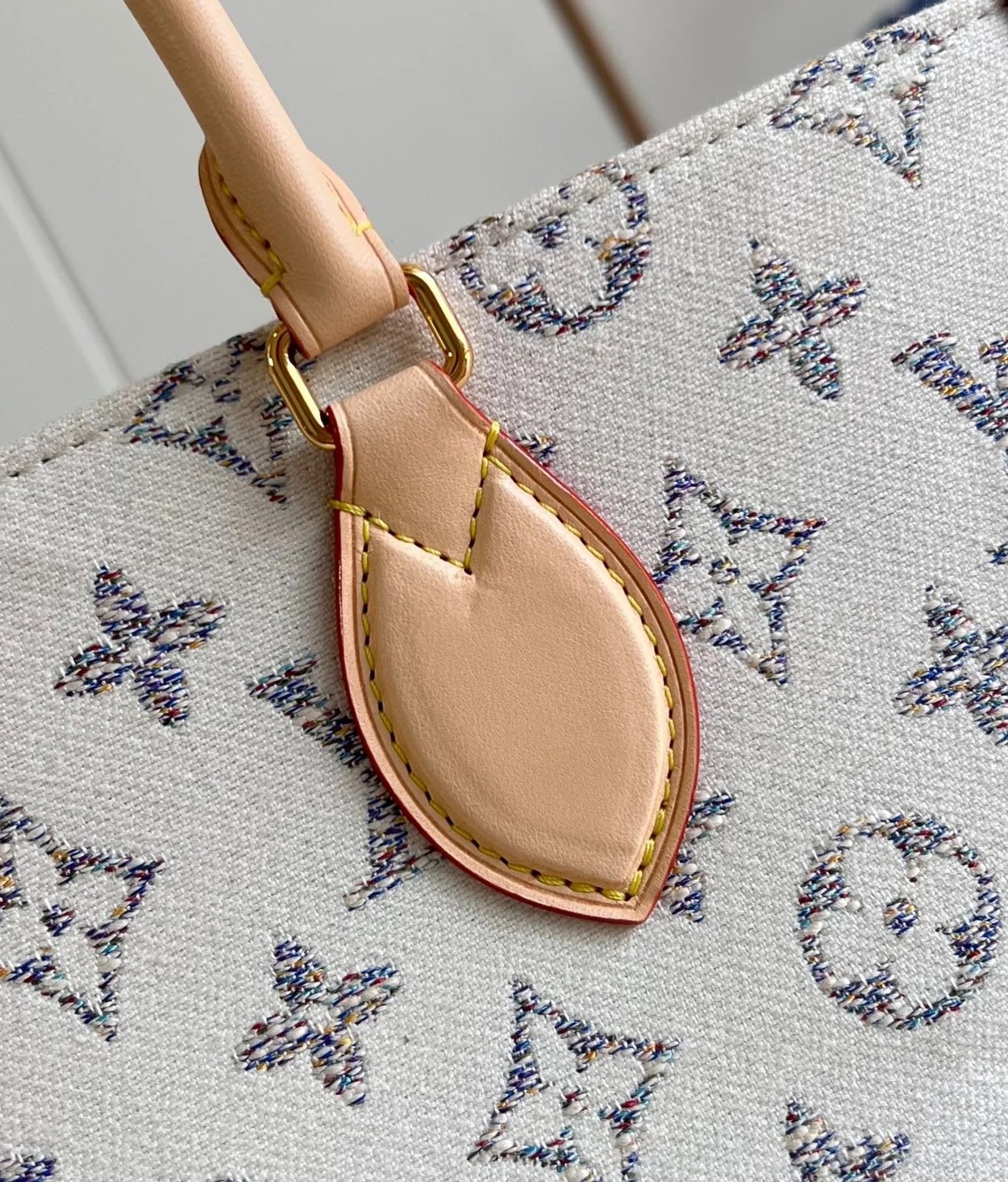 루이비통 온더고 MM M24708