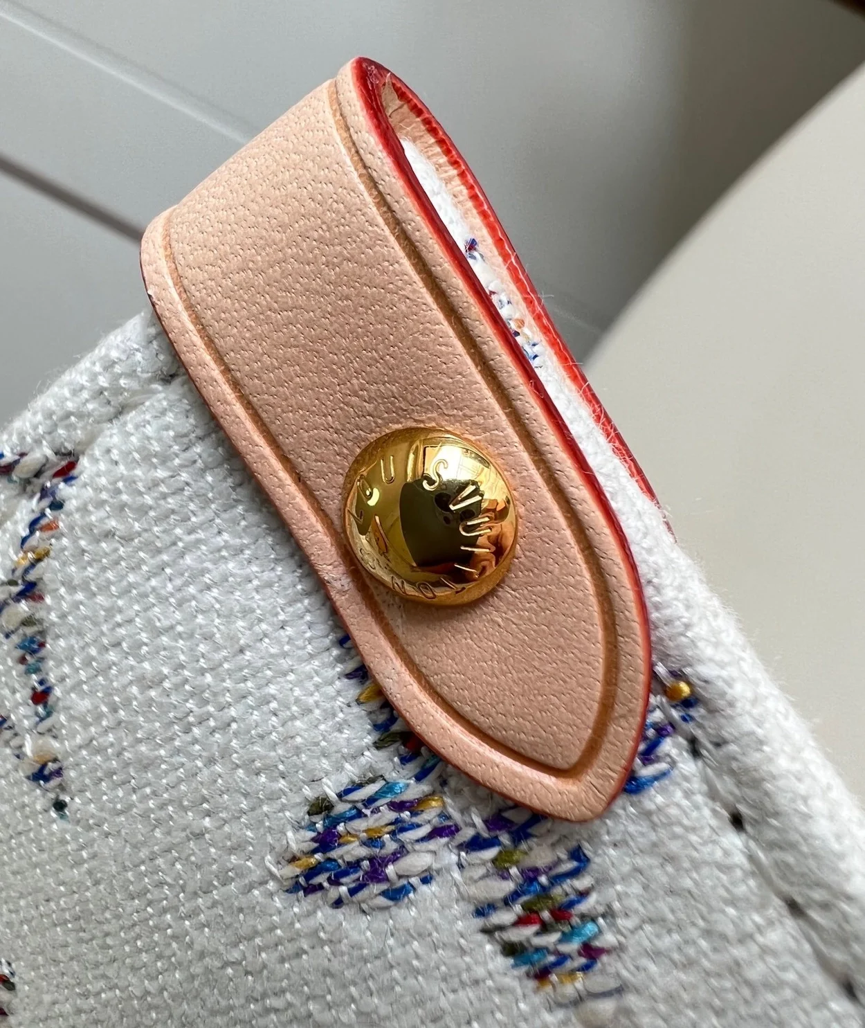 루이비통 온더고 MM M24708