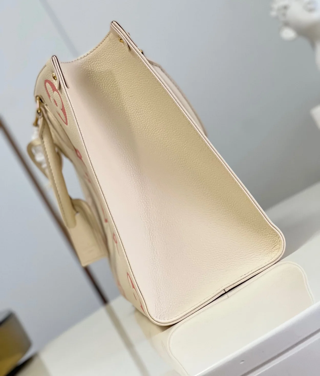 루이비통 온더고 MM M21575