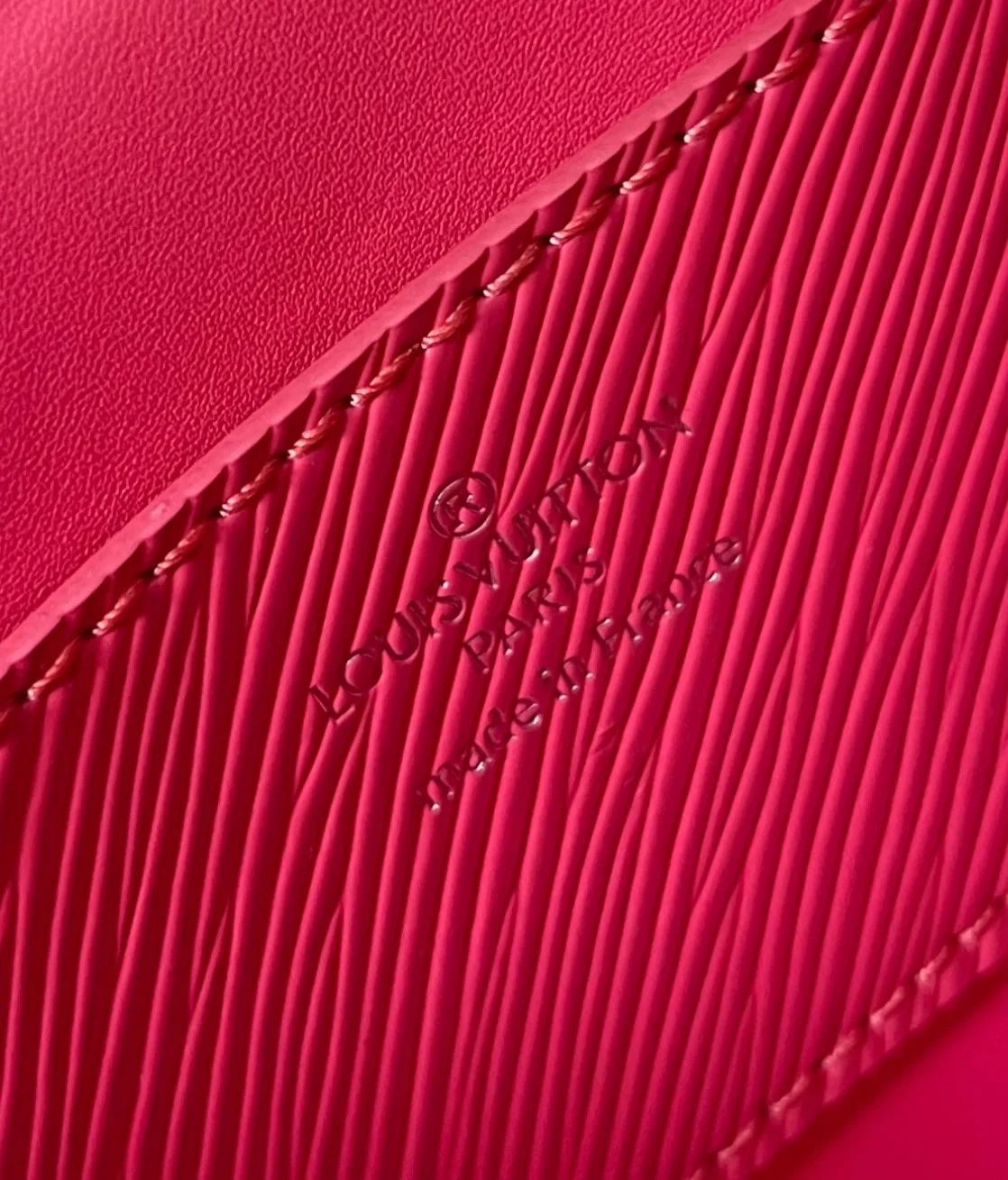 루이비통 트위스트 PM M24042