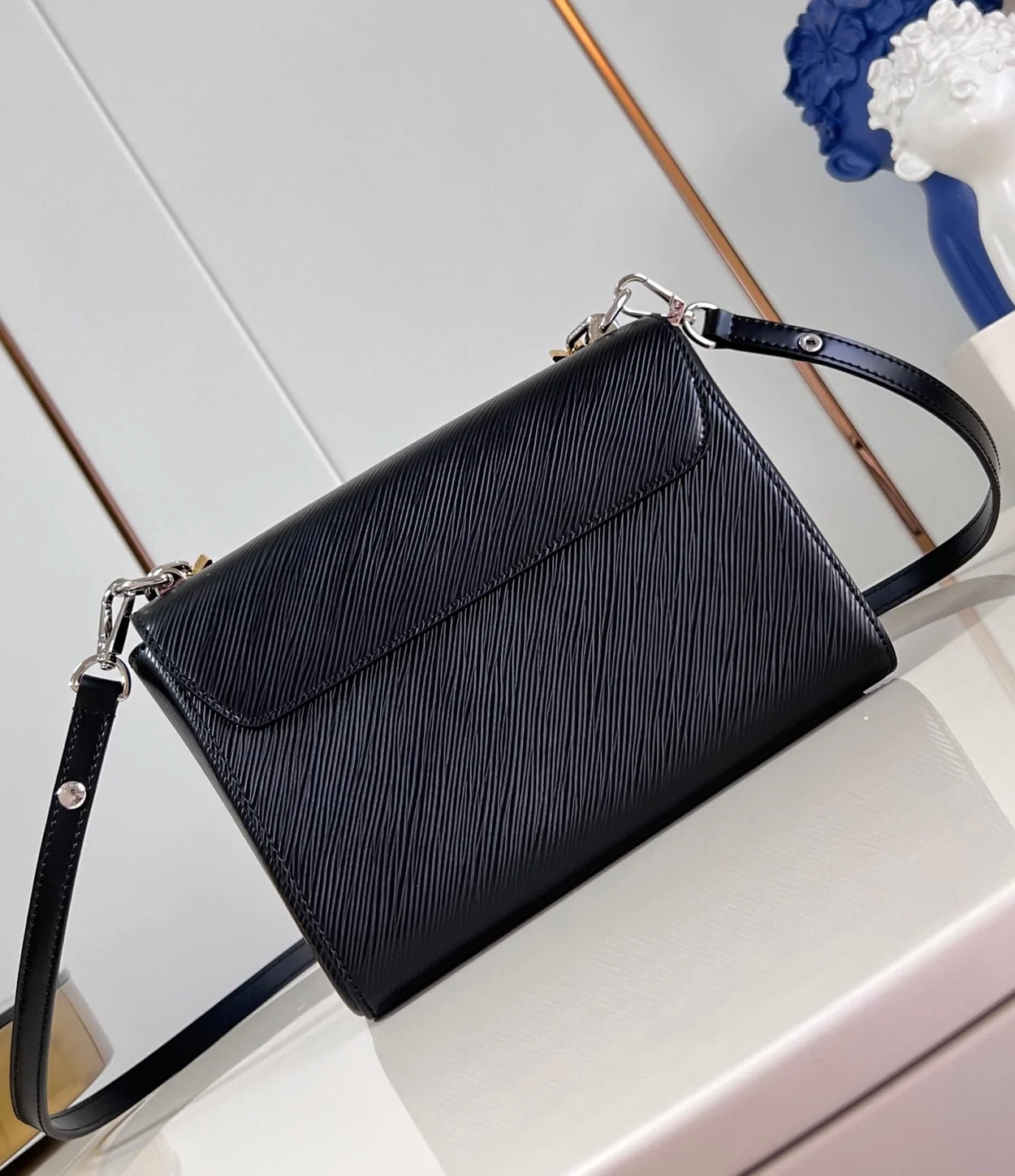 루이비통 트위스트 MM M24044