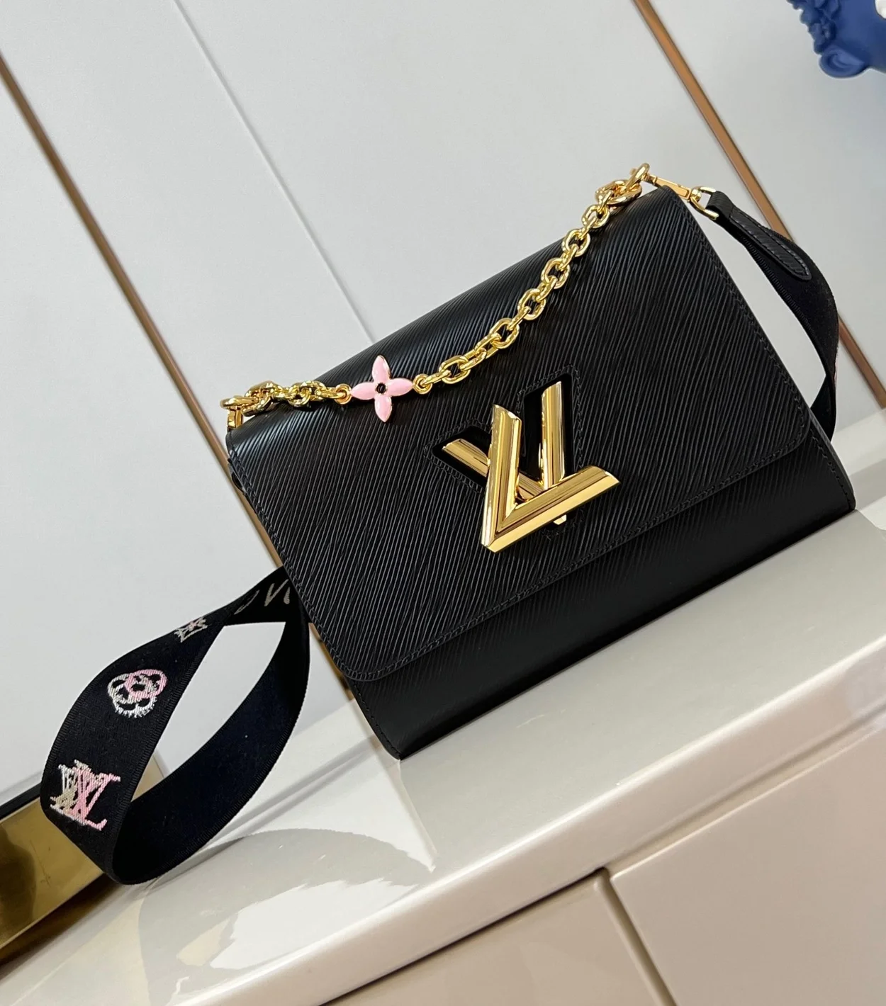 루이비통 트위스트 MM M23389