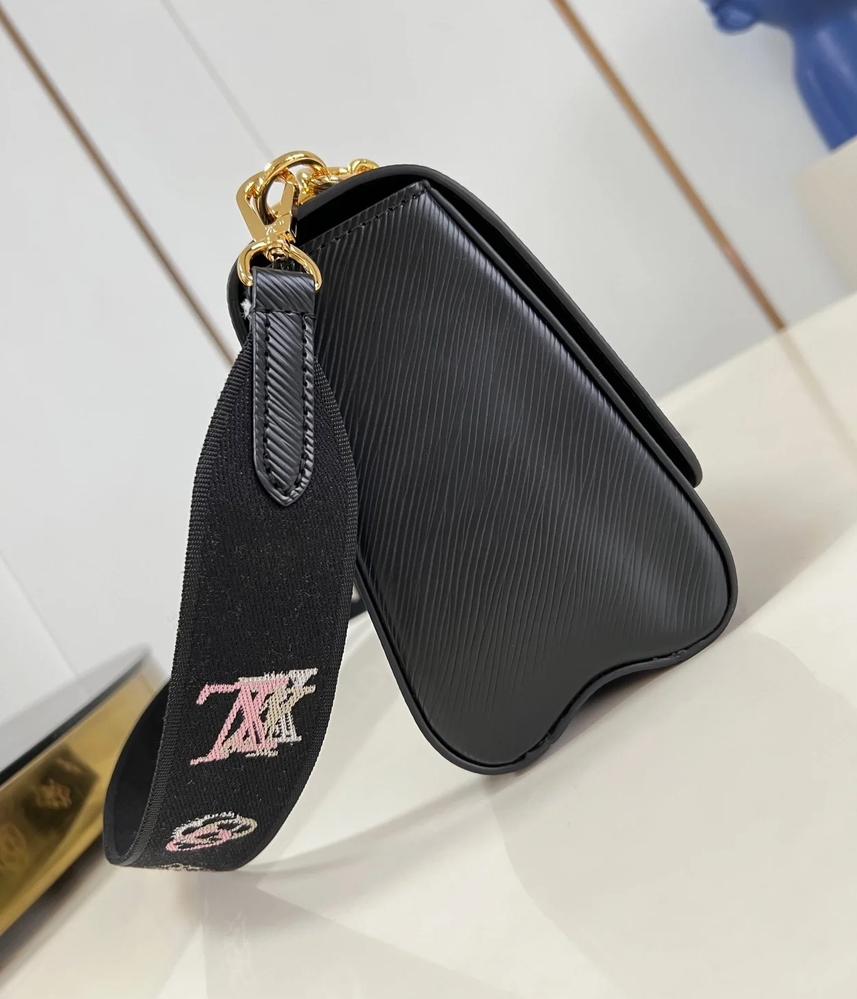 루이비통 트위스트 MM M23389