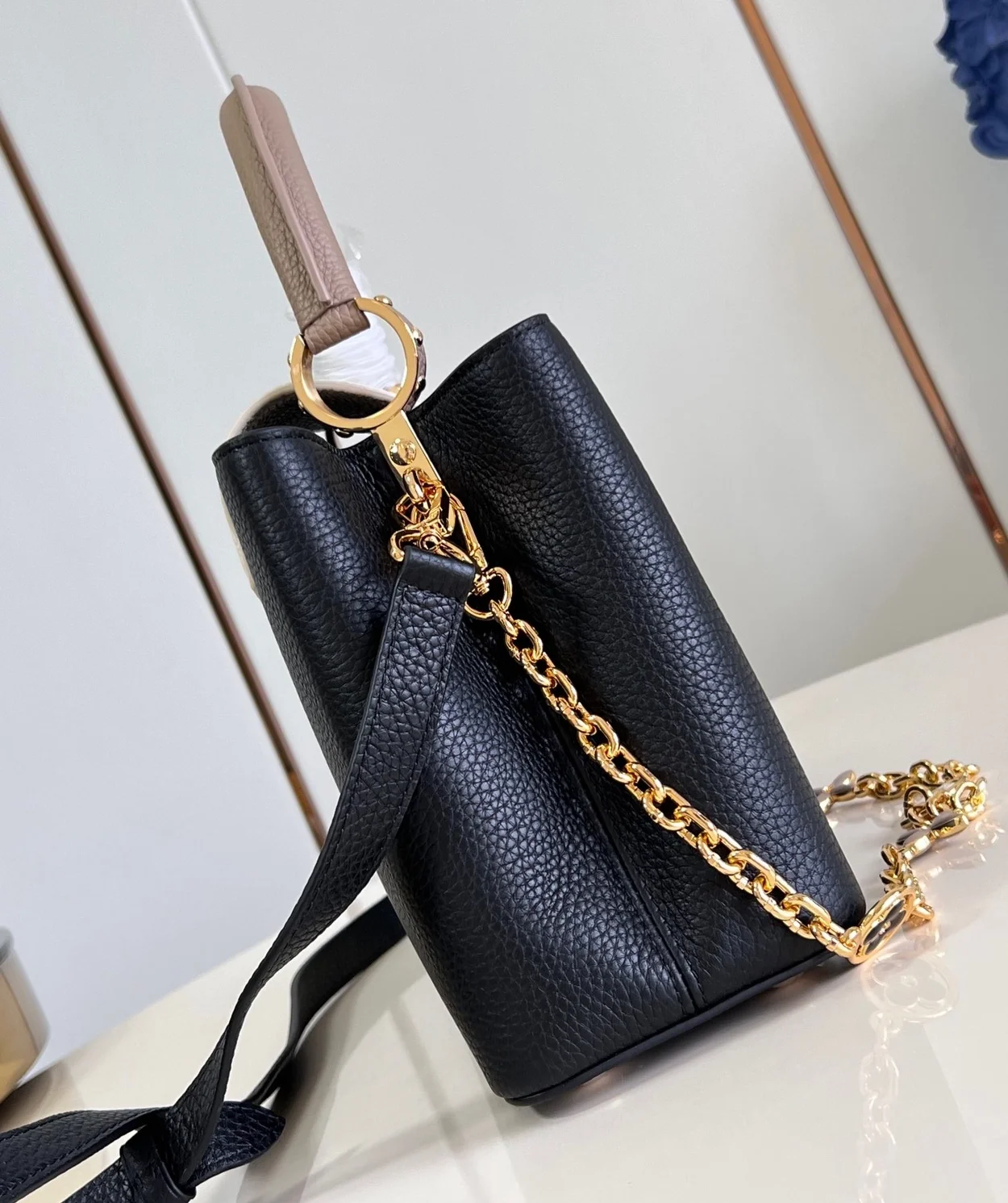 루이비통 카퓌신 MM M25386