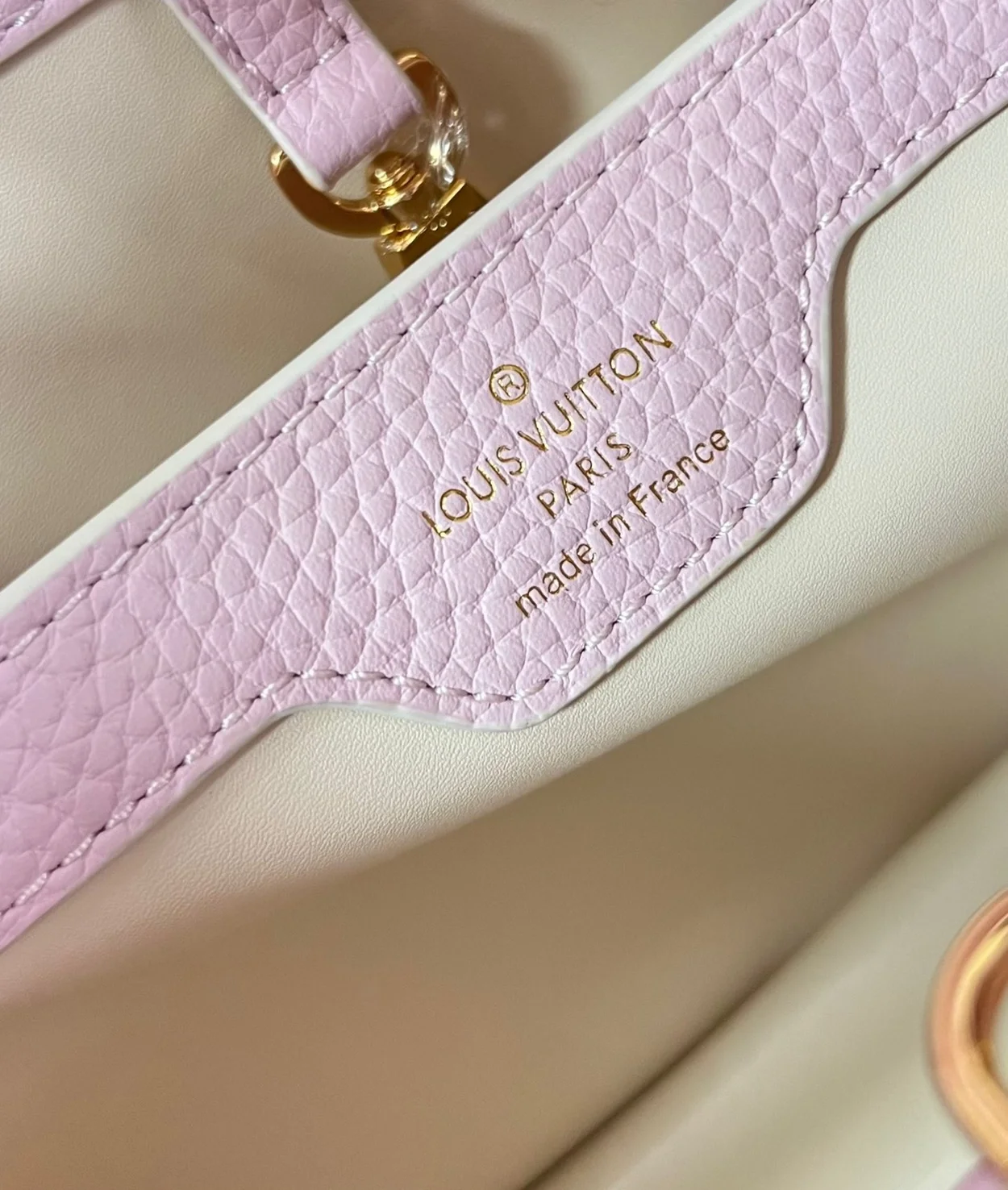 루이비통 카퓌신 BB M24120