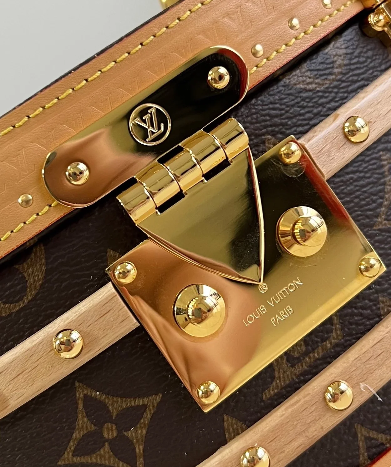 루이비통 엘리스 모노그램 핸드백 M24843