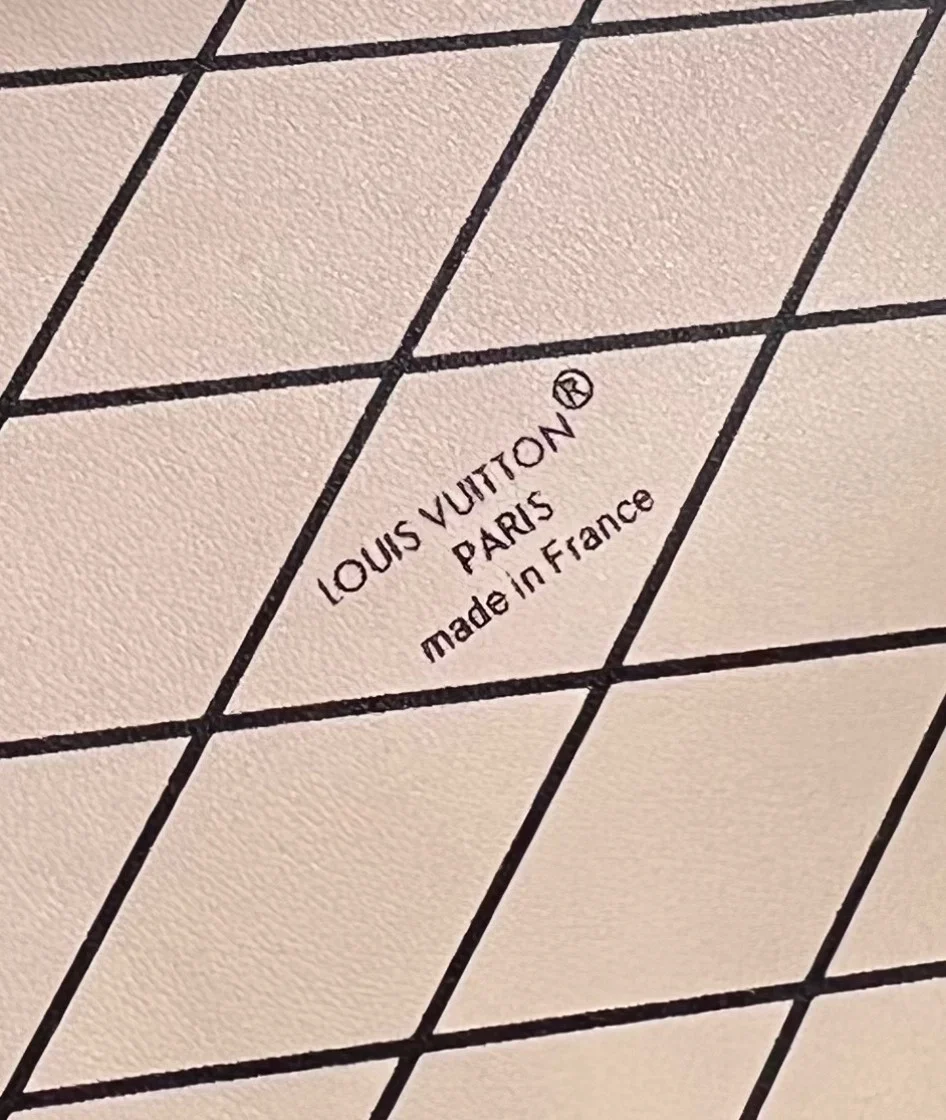 루이비통 엘리스 모노그램 핸드백 M24843