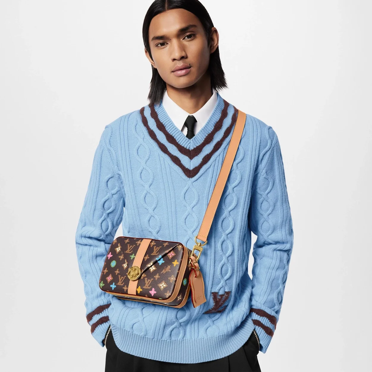 루이비통 엔벨로프 메신저백 M24820