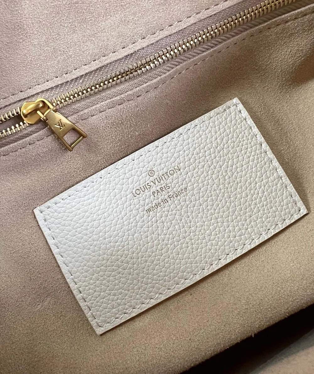 루이비통 소프트 트위스트 M25359