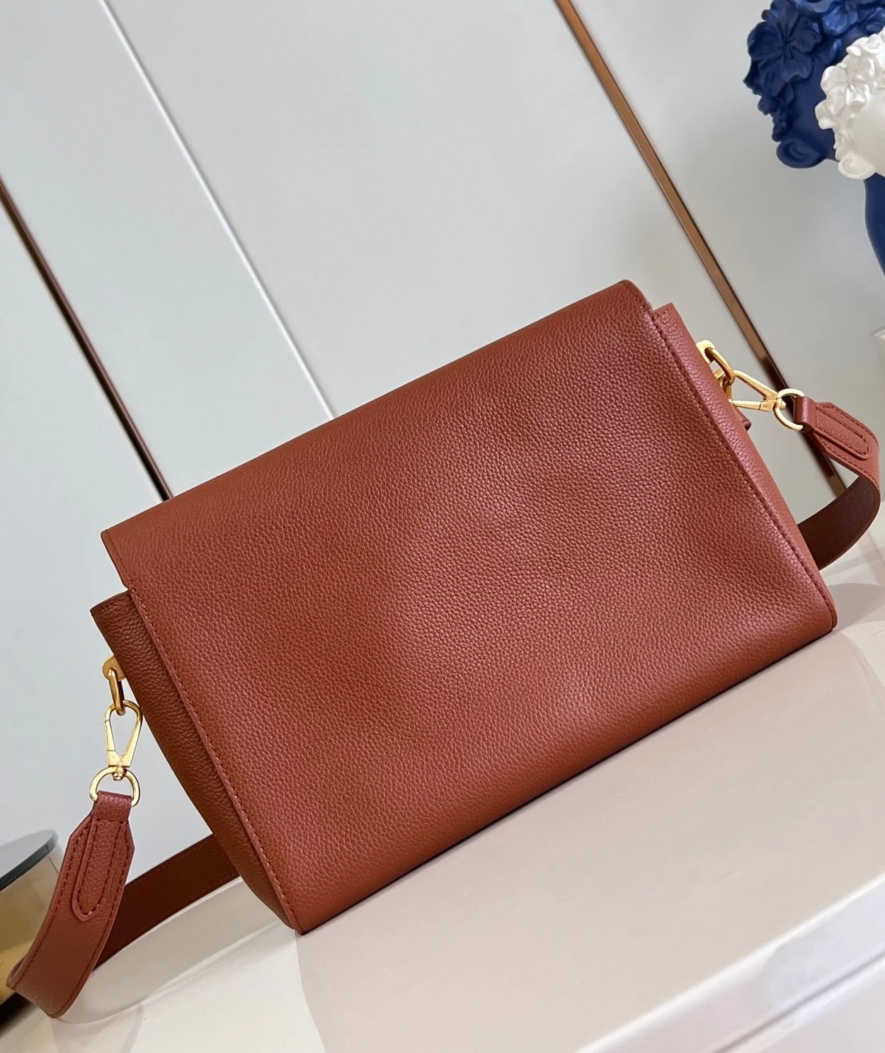 루이비통 소프트 트위스트 M24640