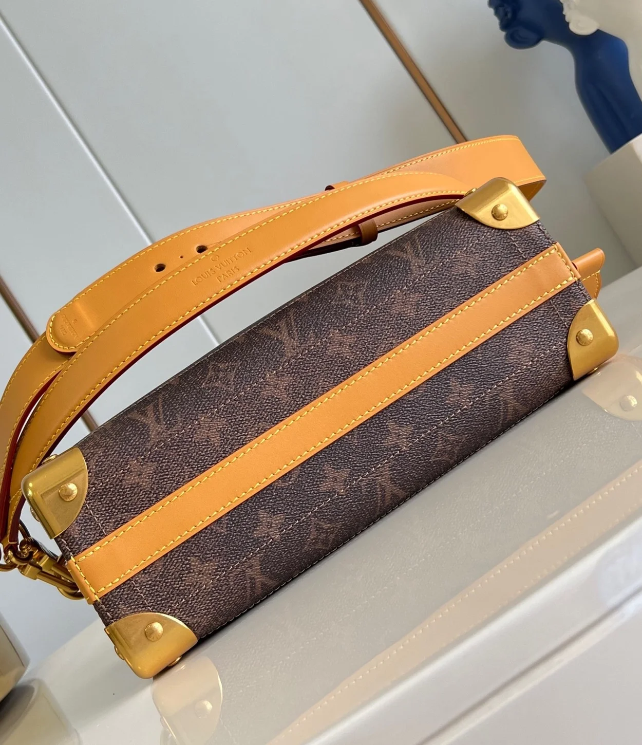 루이비통 소울 트렁크 이스트 웨스트 M11536