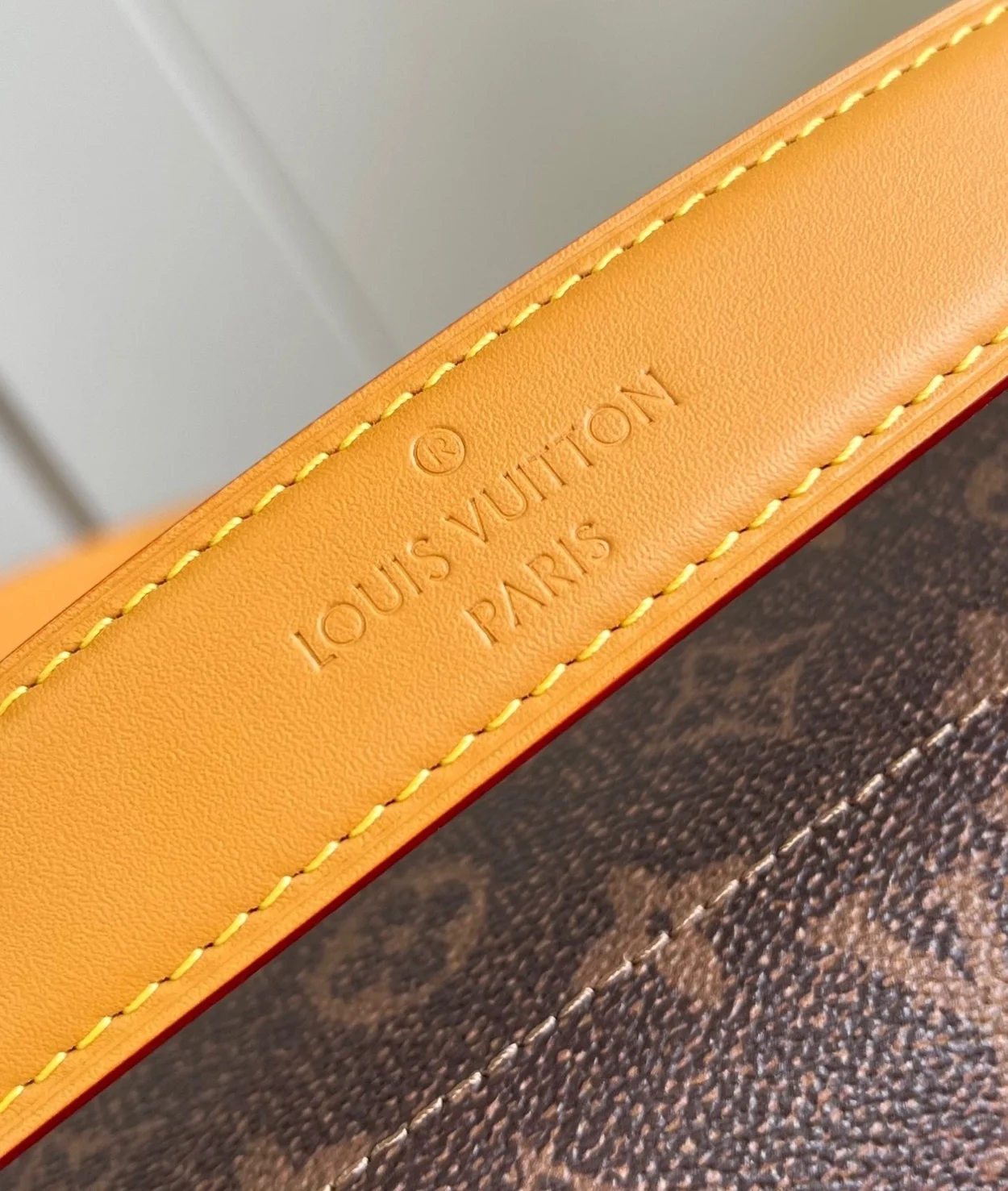 루이비통 소울 트렁크 이스트 웨스트 M11536