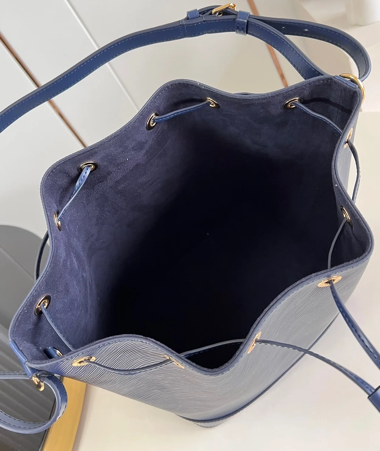 루이비통 노에 MM M24932