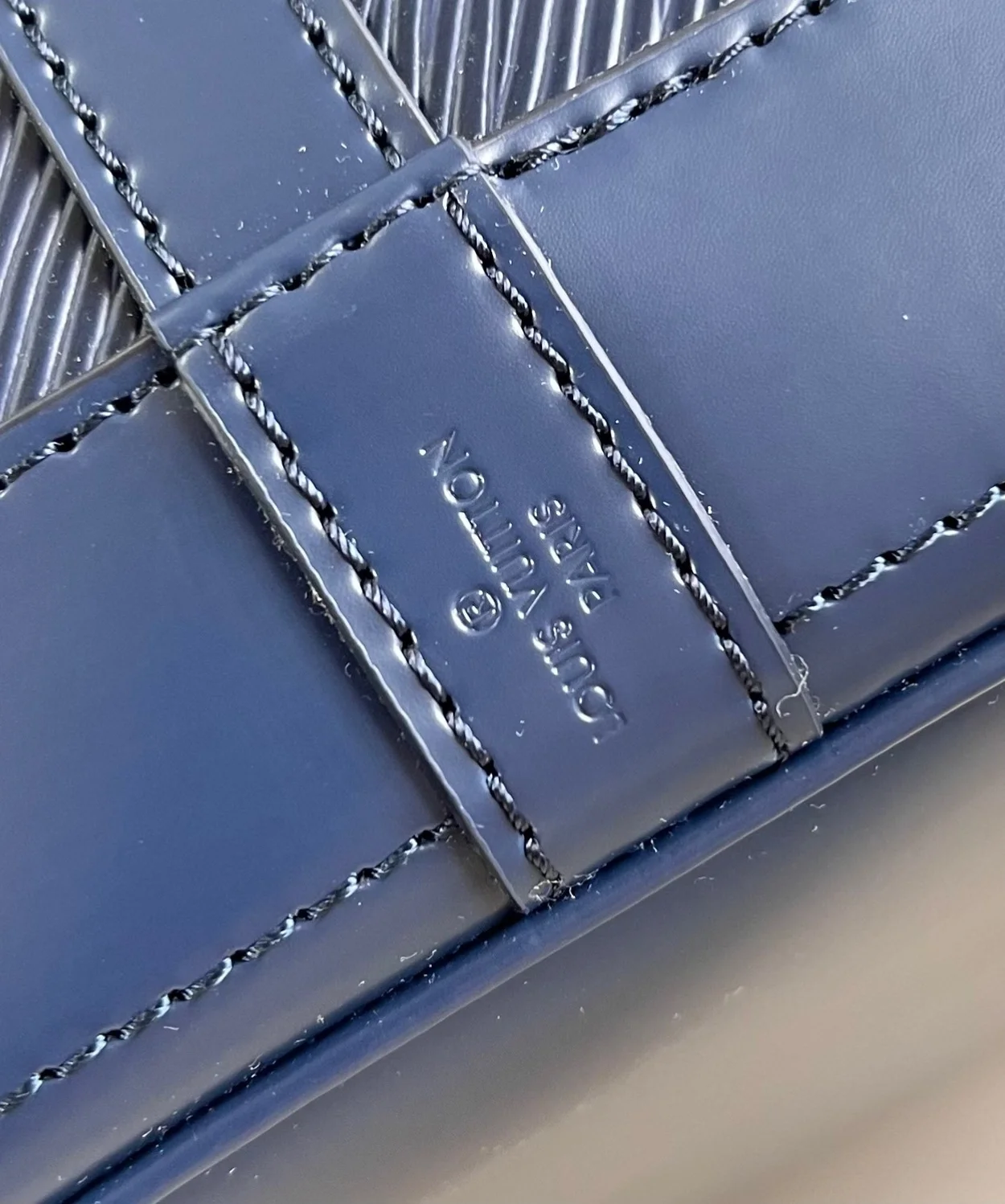 루이비통 노에 MM M24932