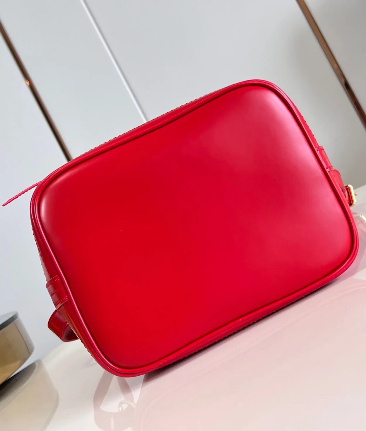 루이비통 노에 BB 에피 레드 M24675