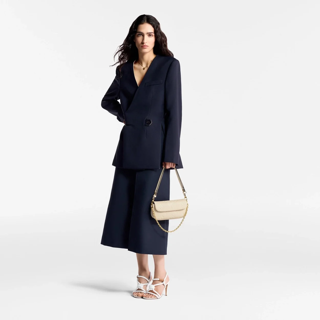 루이비통 아이비 체인 지갑 M82210