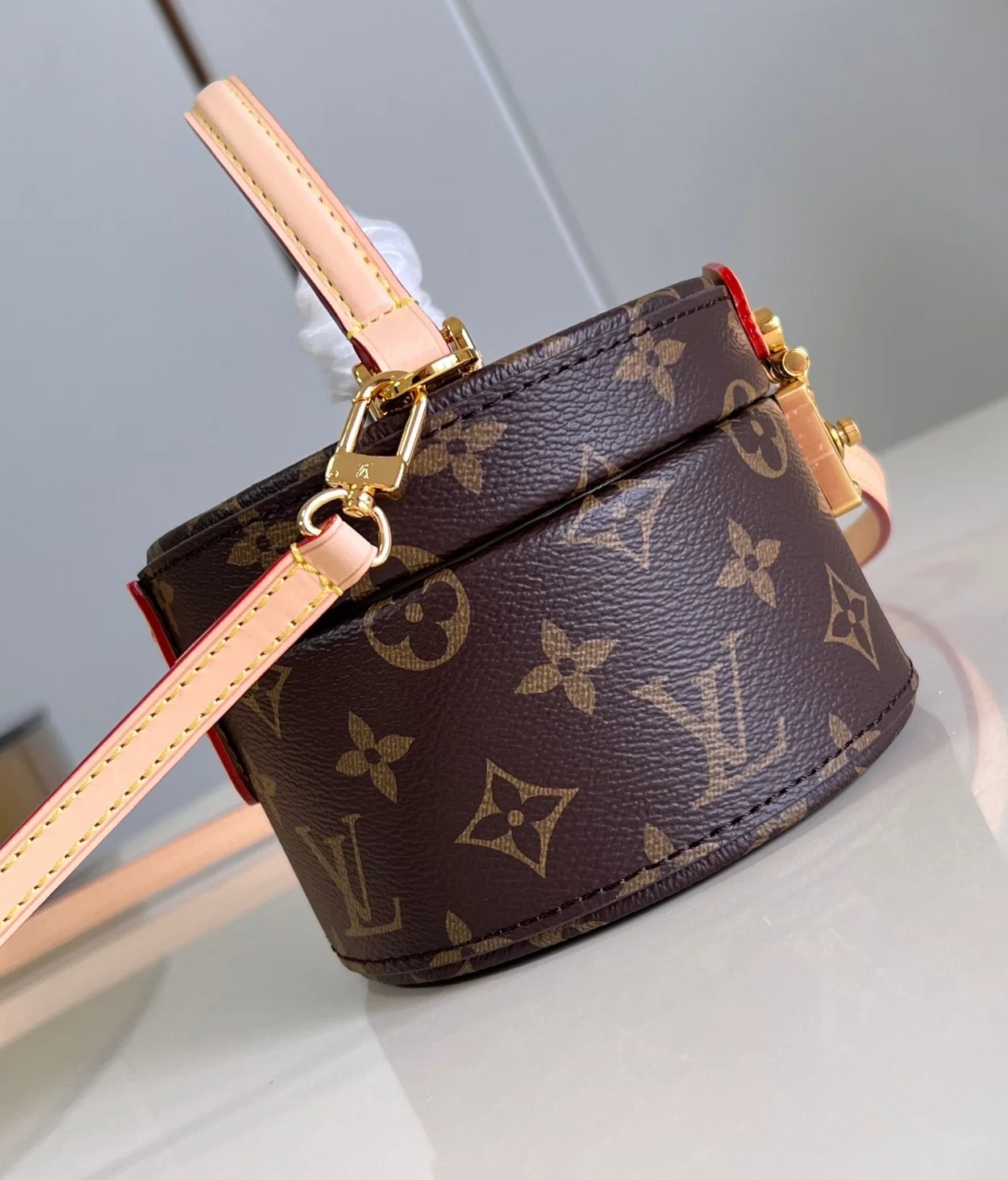 루이비통 스콧 모노그램 캔버스 M46933