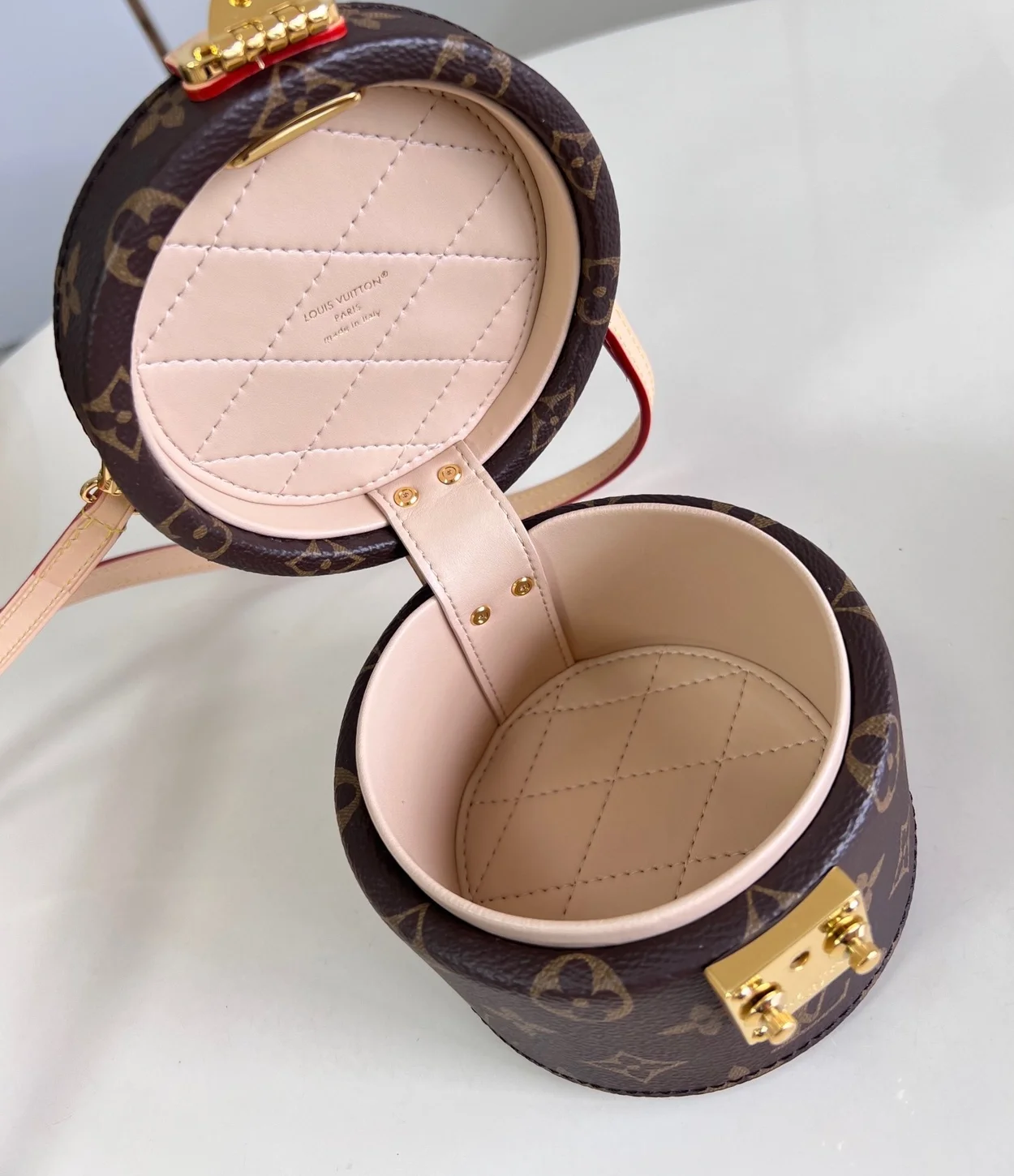 루이비통 스콧 모노그램 캔버스 M46933