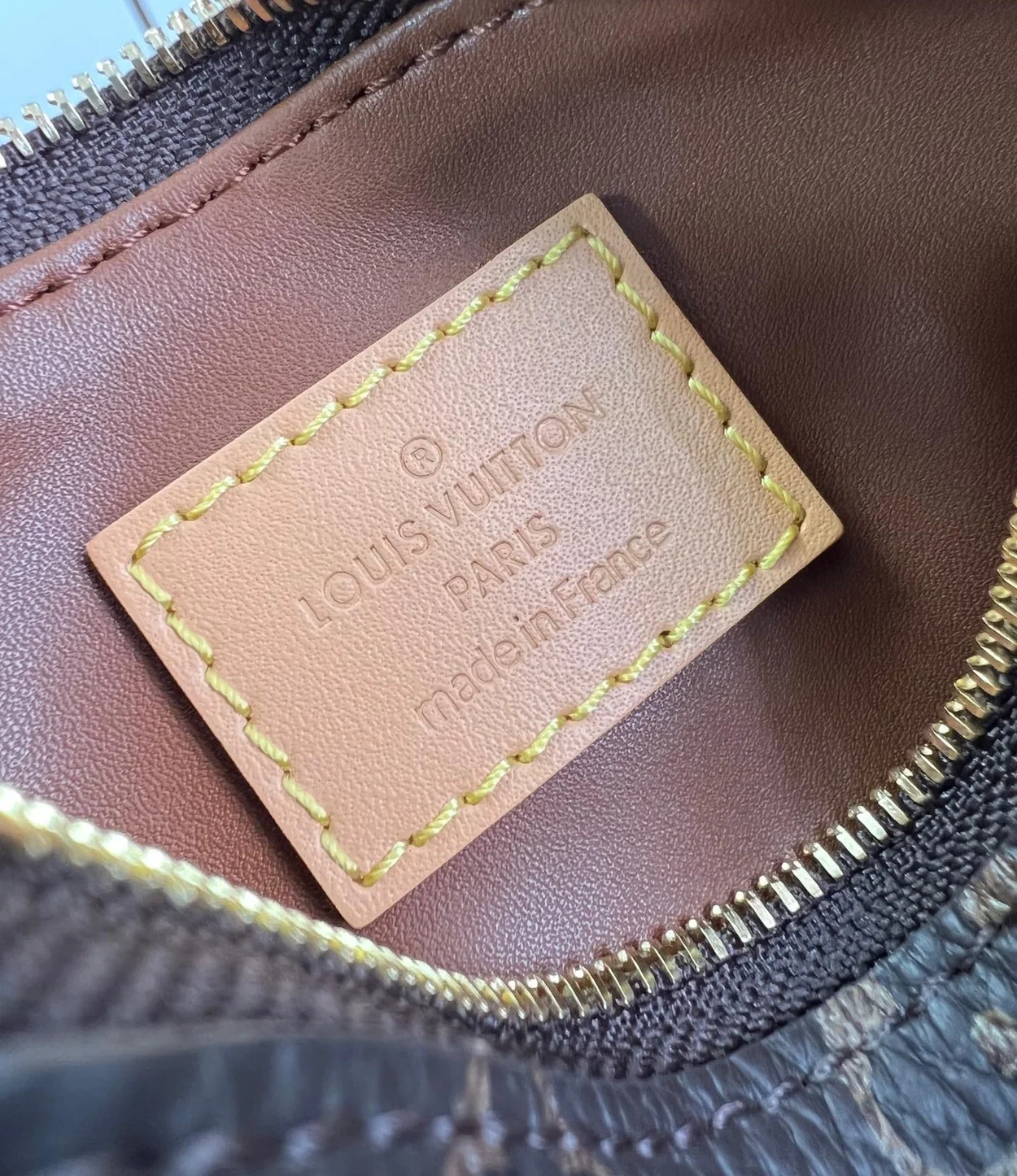 루이비통 런웨이 스피디 P9 반둘리에 25 M24443