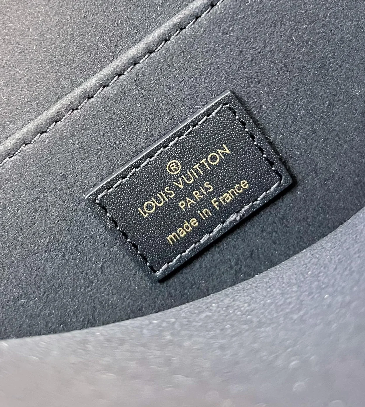 루이비통 도핀 MM M56141