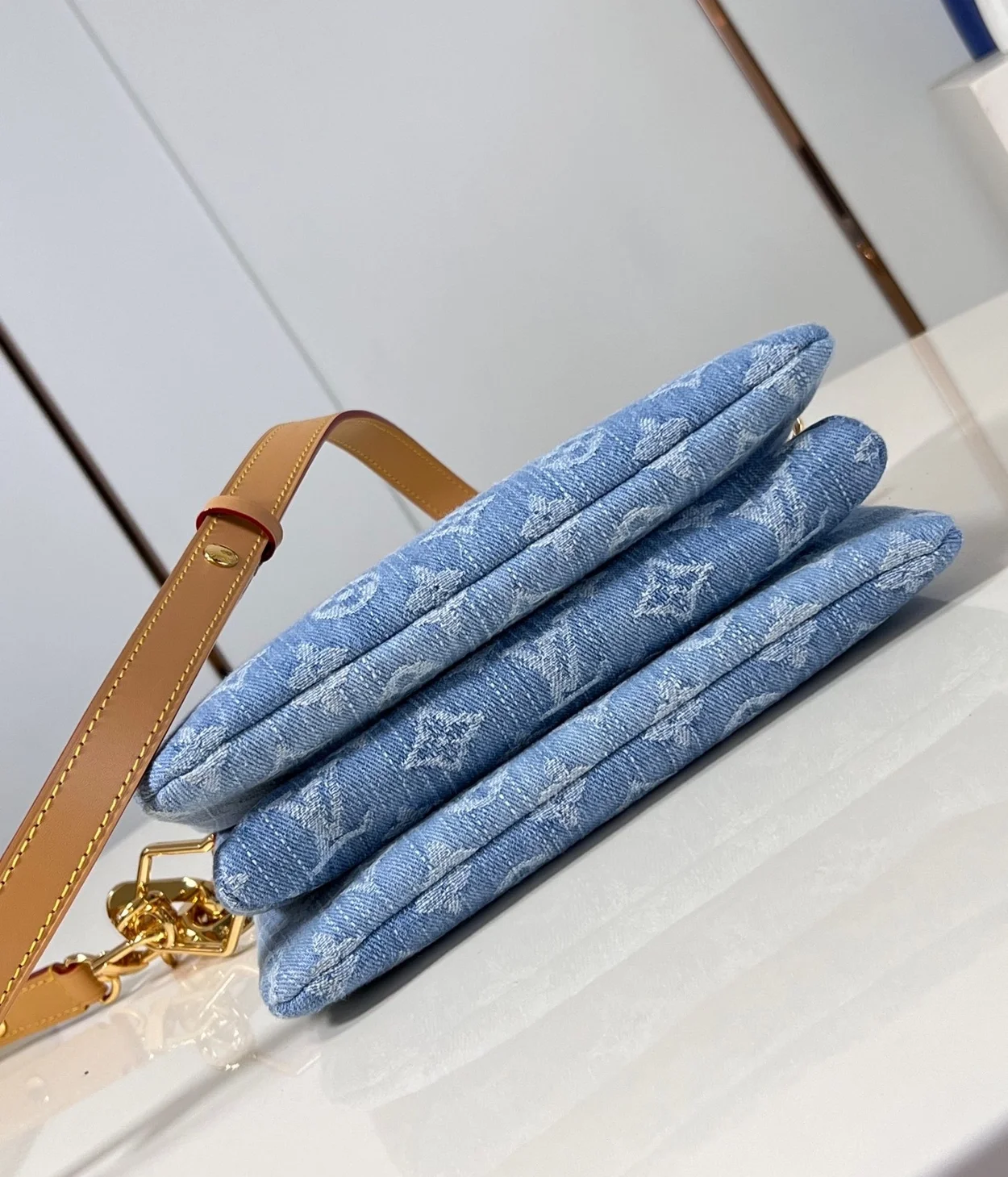 루이비통 쿠상 BB 백 데님 스카이블루 M11401