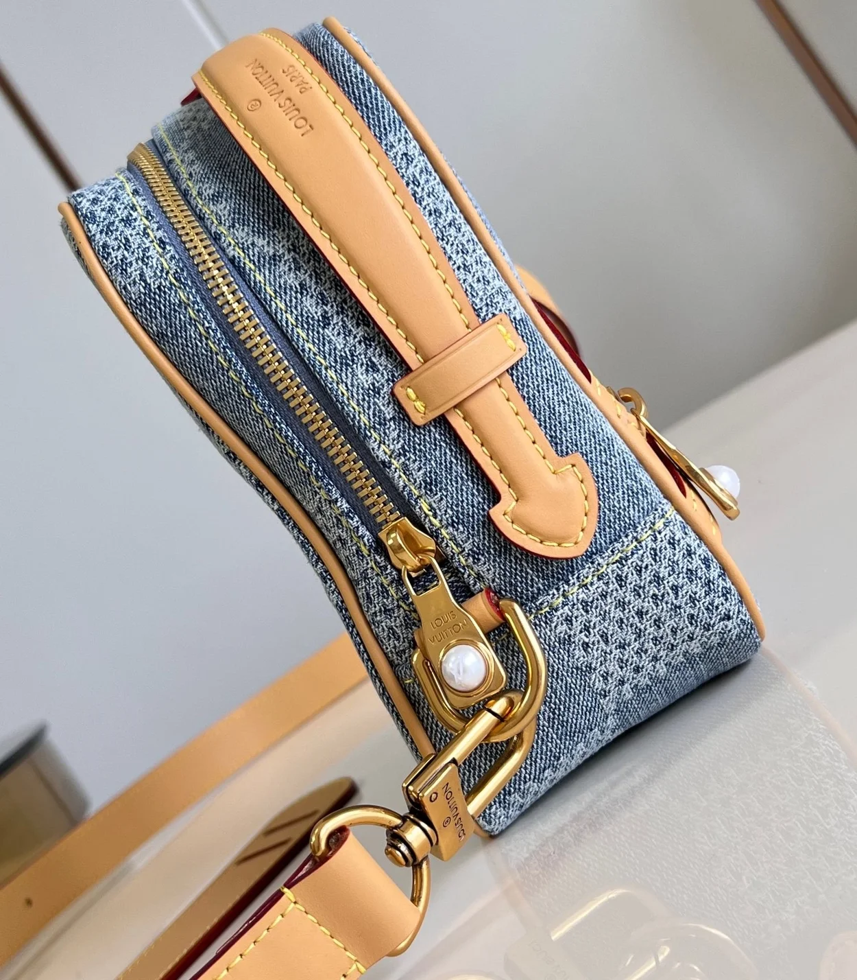 루이비통 체스 메신저 다미에 데님 블루