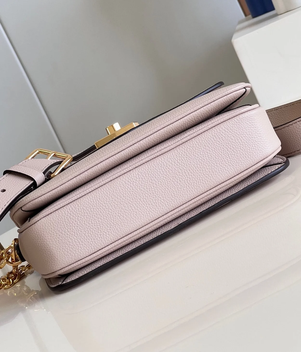 루이비통 옥스포드 락미 그레이지 M22792