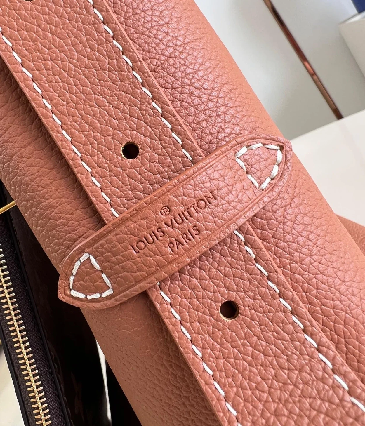 루이비통 로우 키 호보 MM M24974