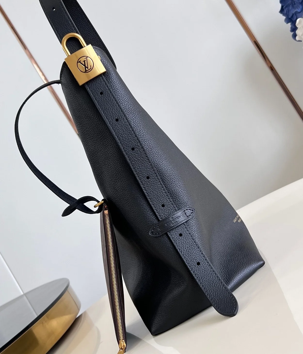 루이비통 로우 키 호보 MM M24856