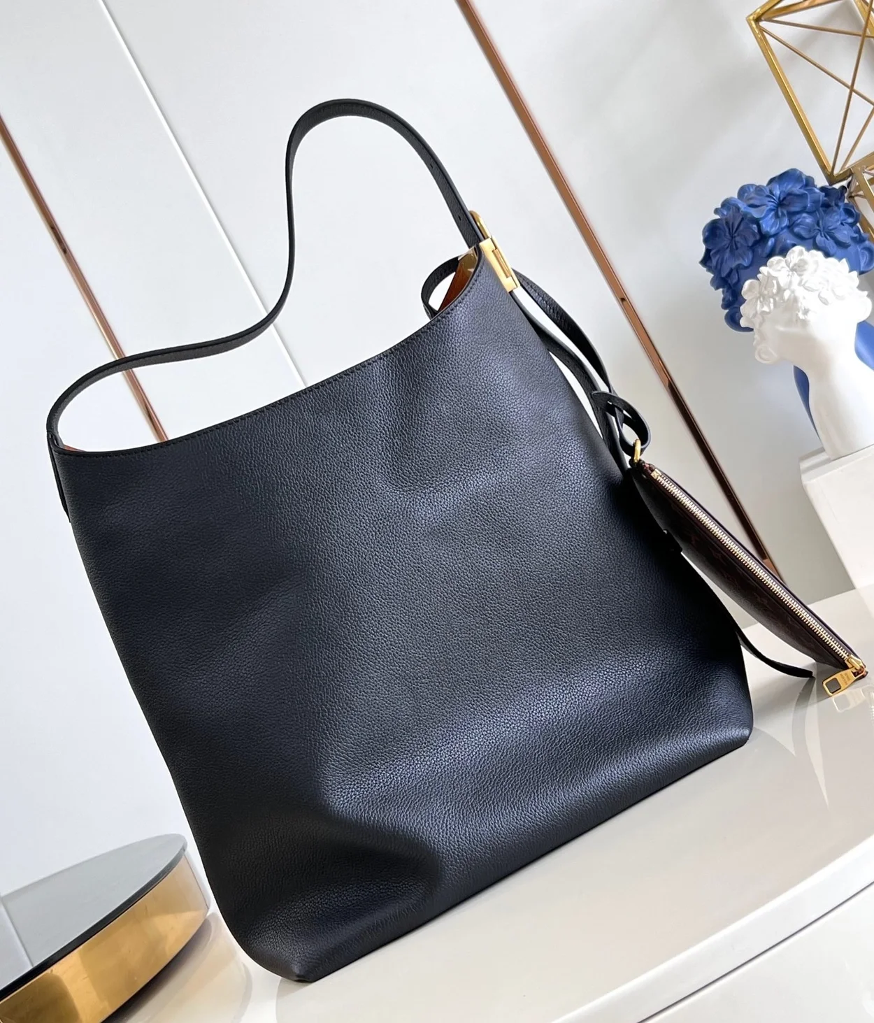 루이비통 로우 키 호보 MM M24856