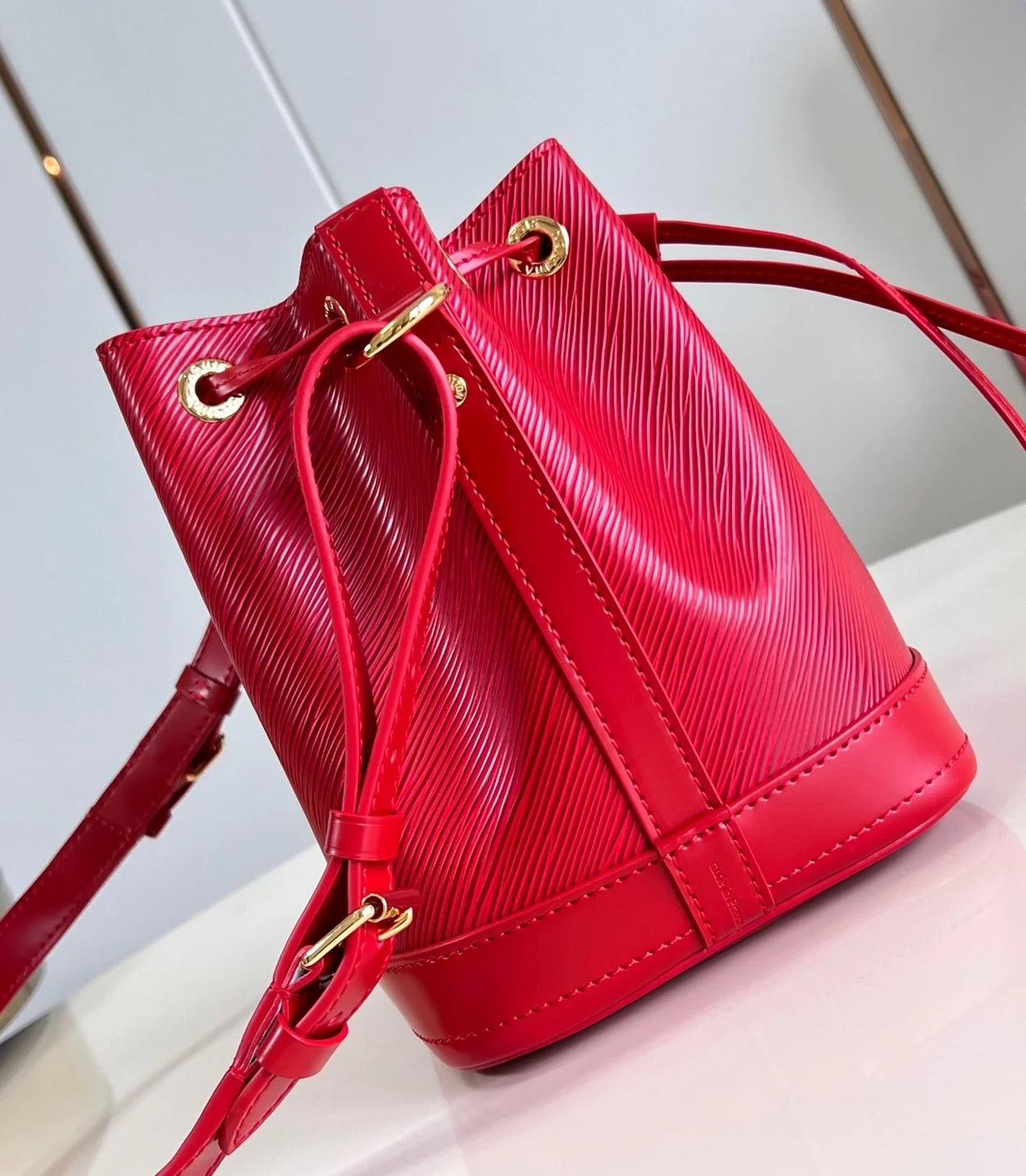 루이비통 노에 BB M24675