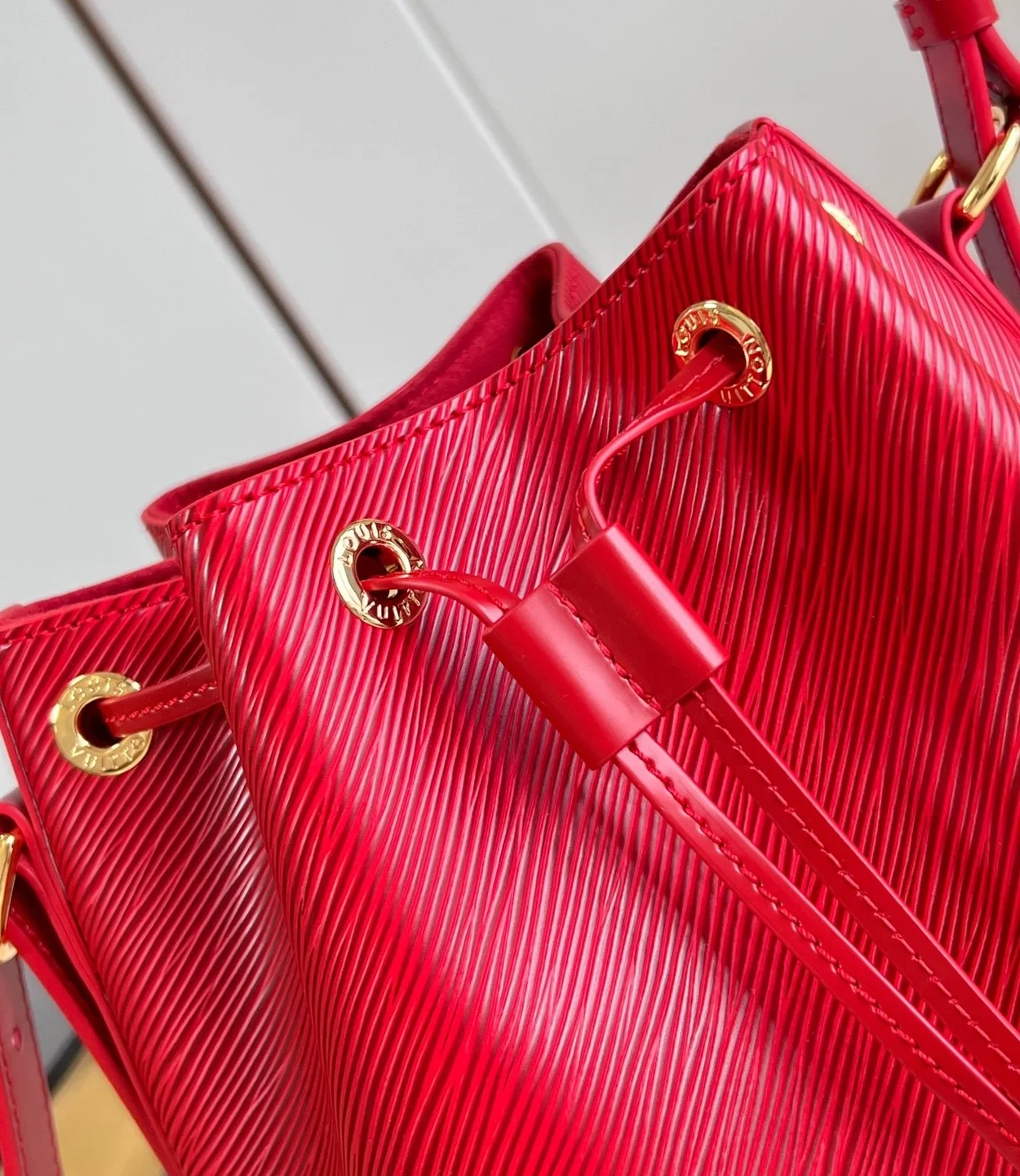 루이비통 노에 BB M24675