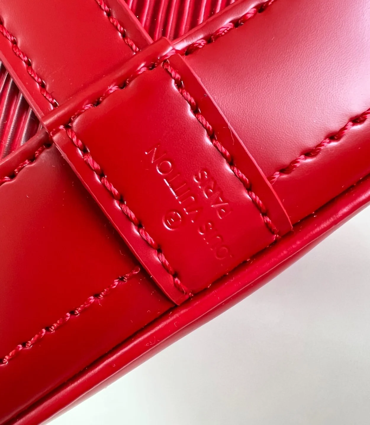 루이비통 노에 BB M24675