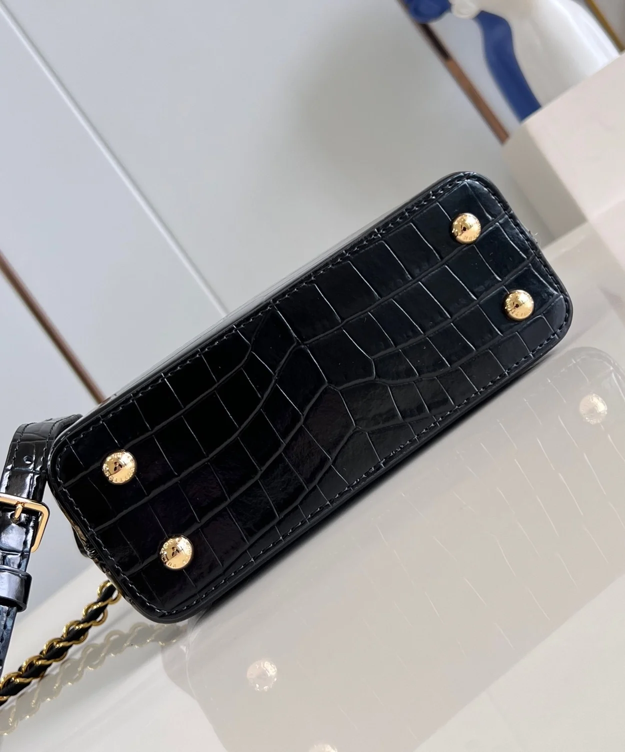 루이비통 카퓌신 미니 M84726