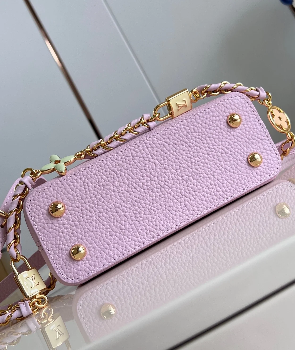 루이비통 카퓌신 미니 M23951