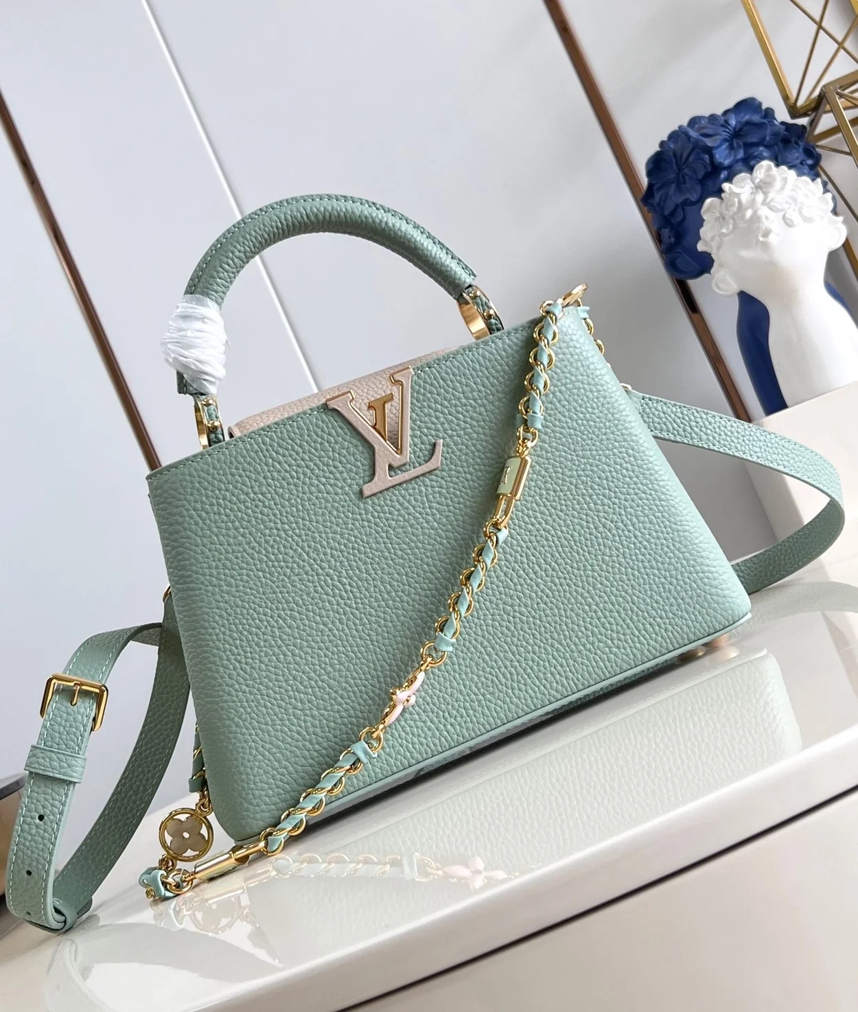 루이비통 카퓌신 BB M24471