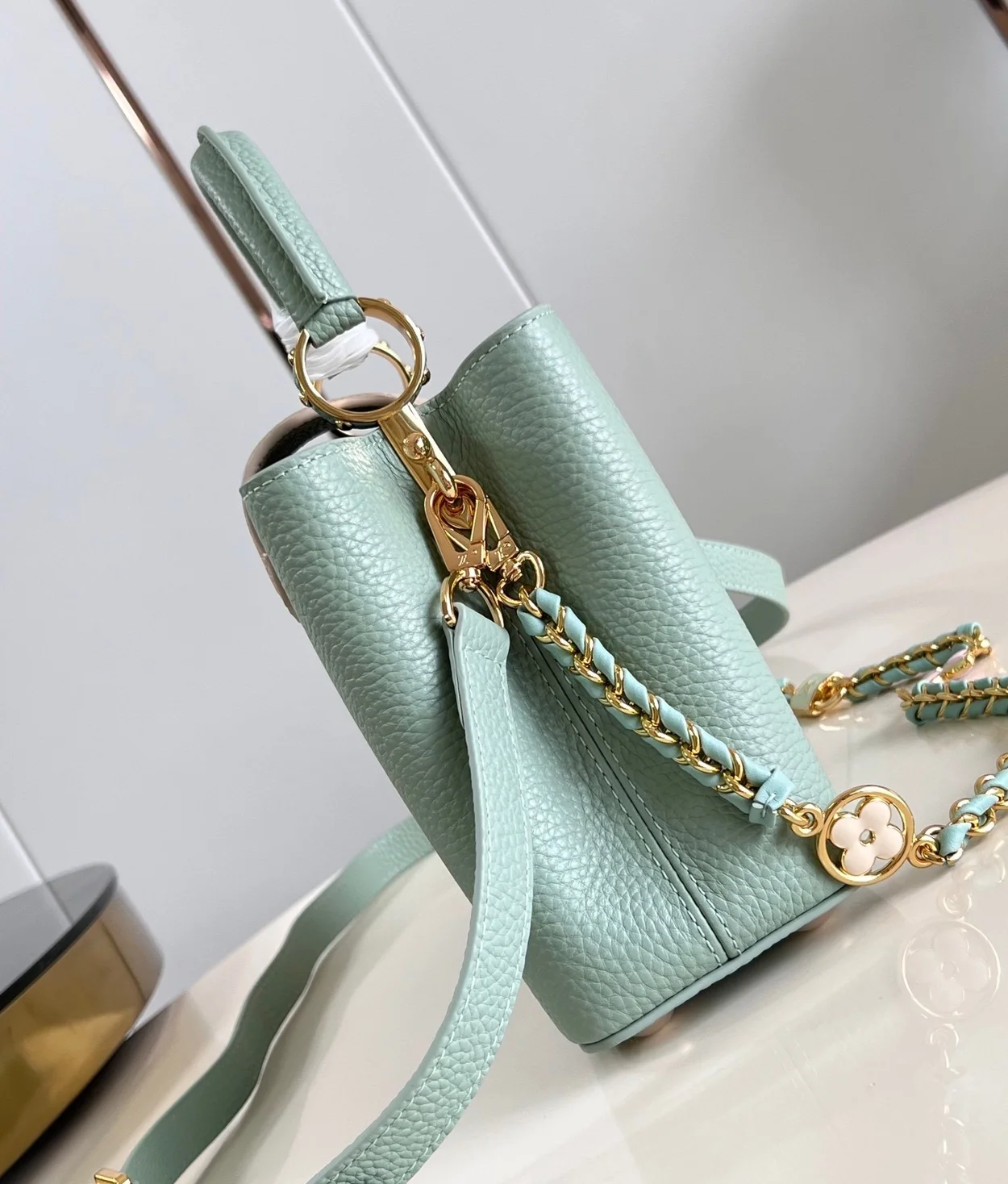 루이비통 카퓌신 BB M24471