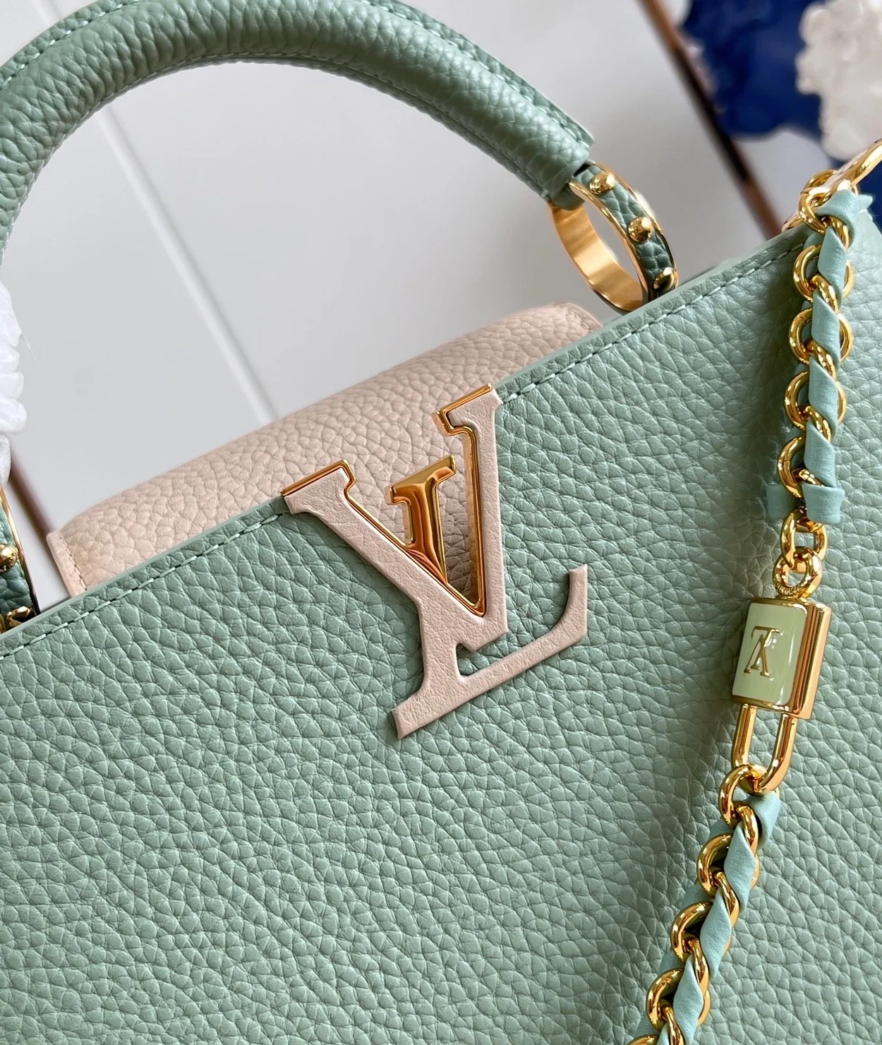 루이비통 카퓌신 BB M24471