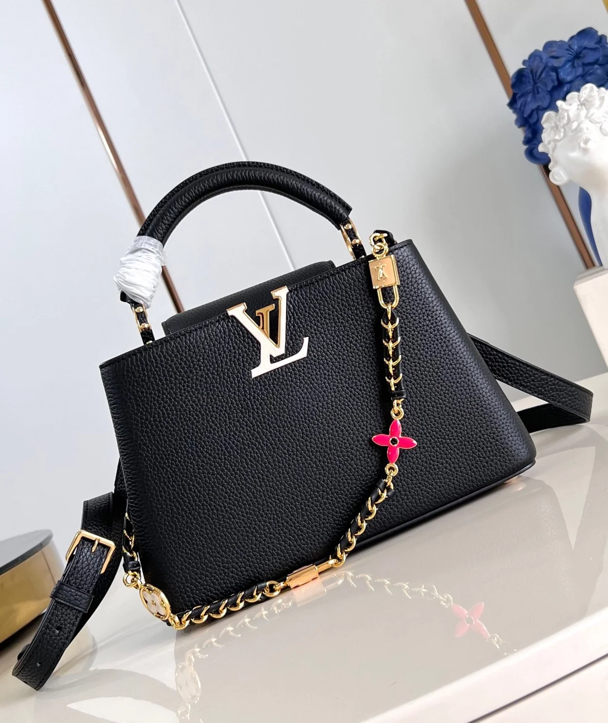 루이비통 카퓌신 BB M23950