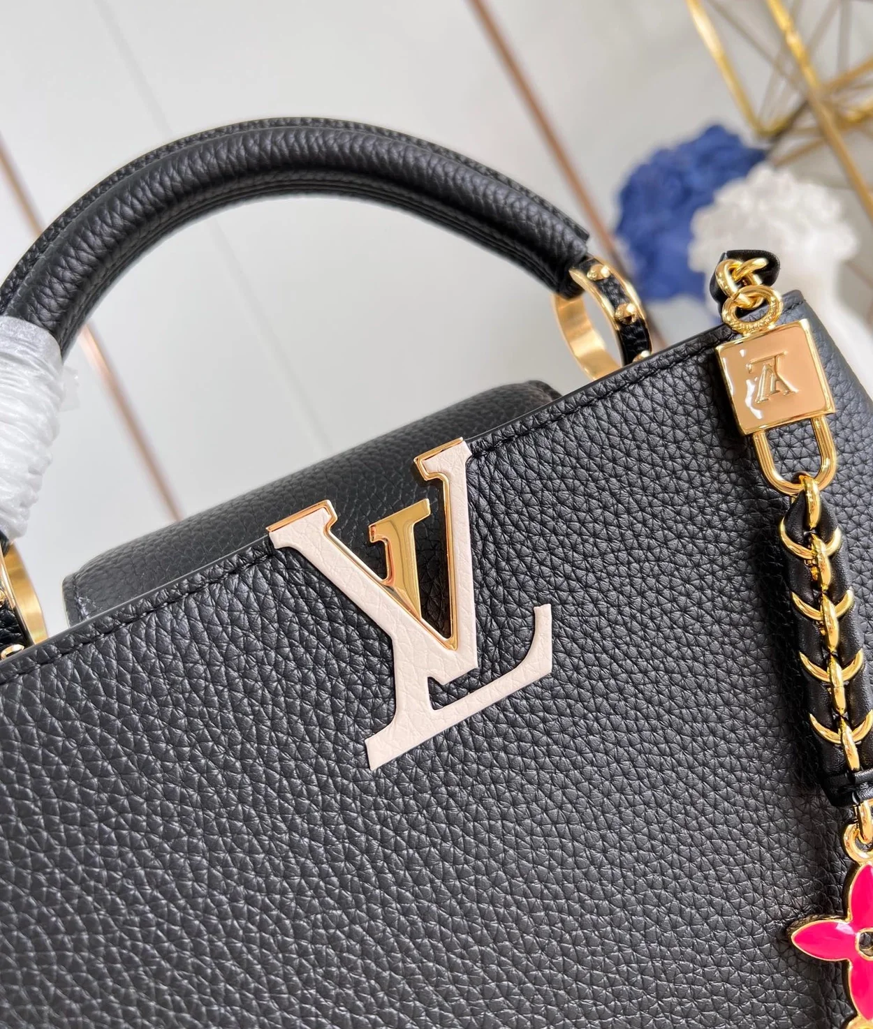 루이비통 카퓌신 BB M23950