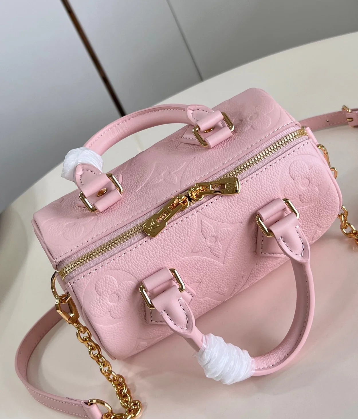 루이비통 스피티 반둘리에 20 M47136