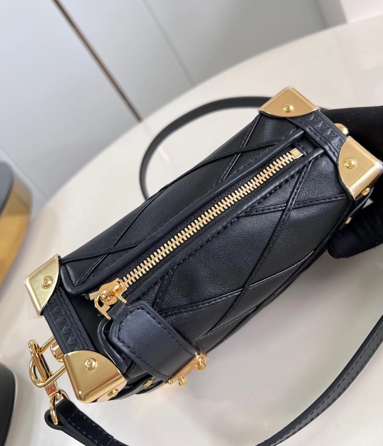 루이비통 사이드 트렁크 PM M83030