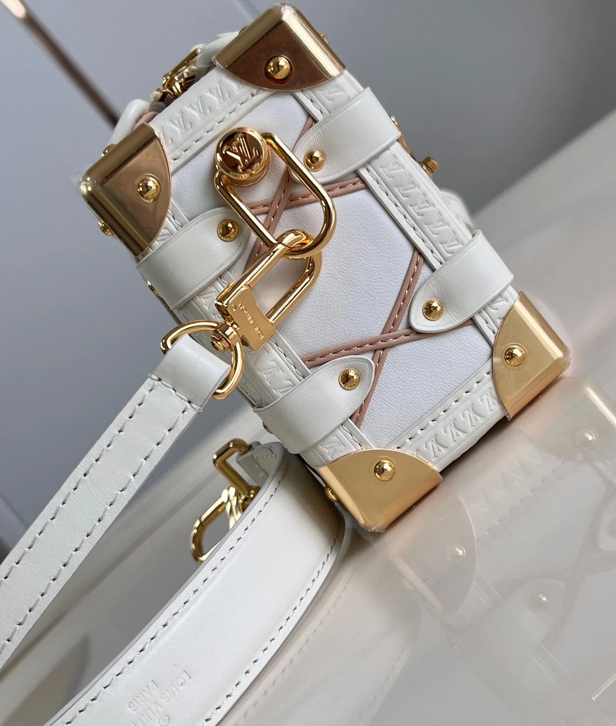 루이비통 사이드 트렁크 PM M25216