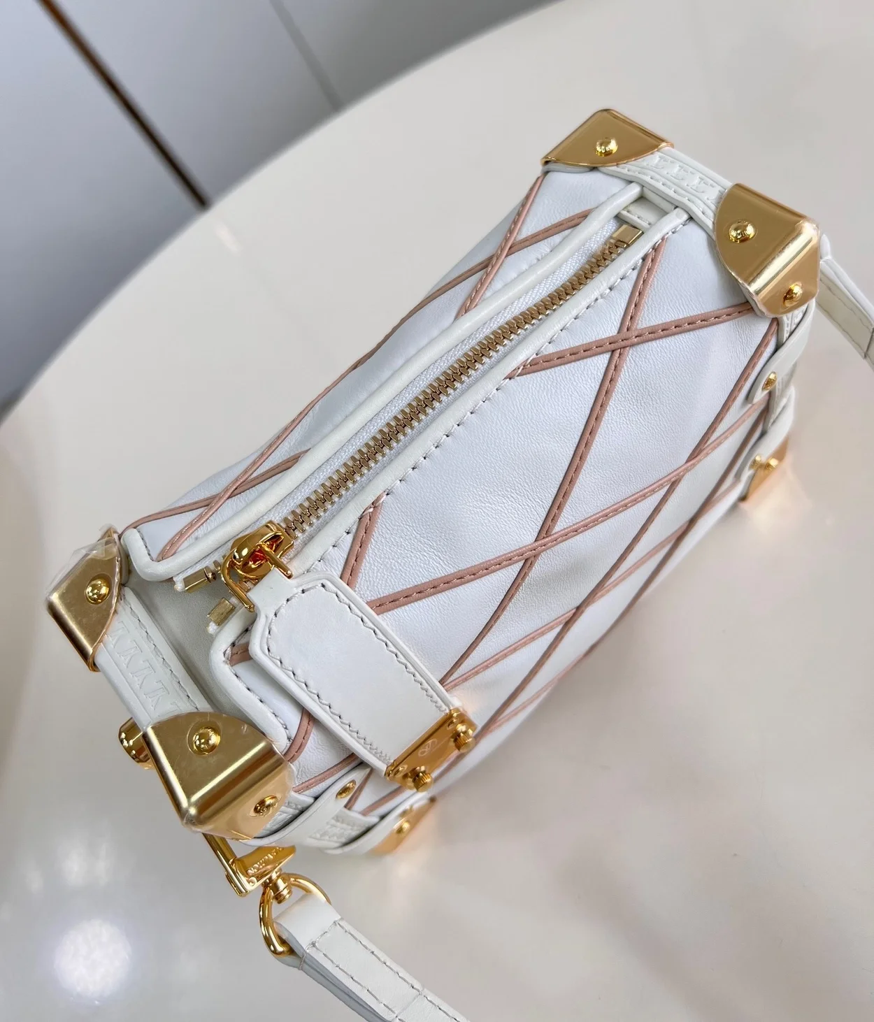 루이비통 사이드 트렁크 PM M25216