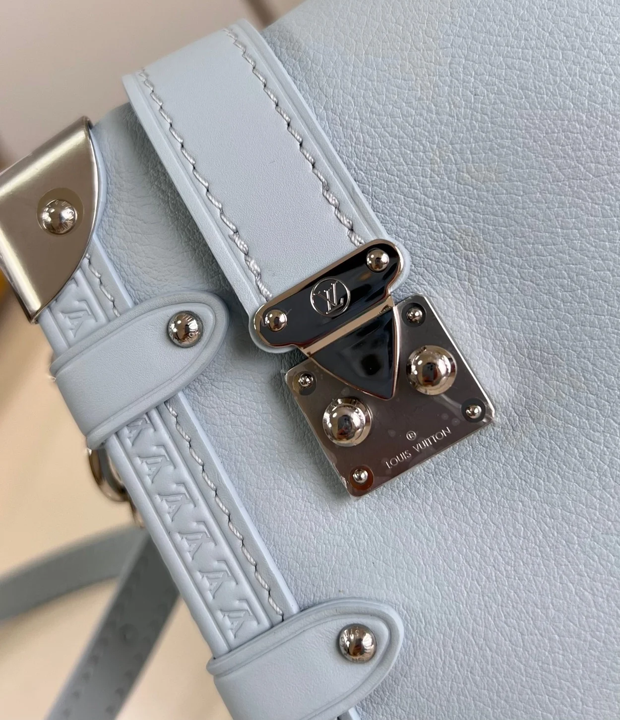 루이비통 사이드 트렁크 PM M25067